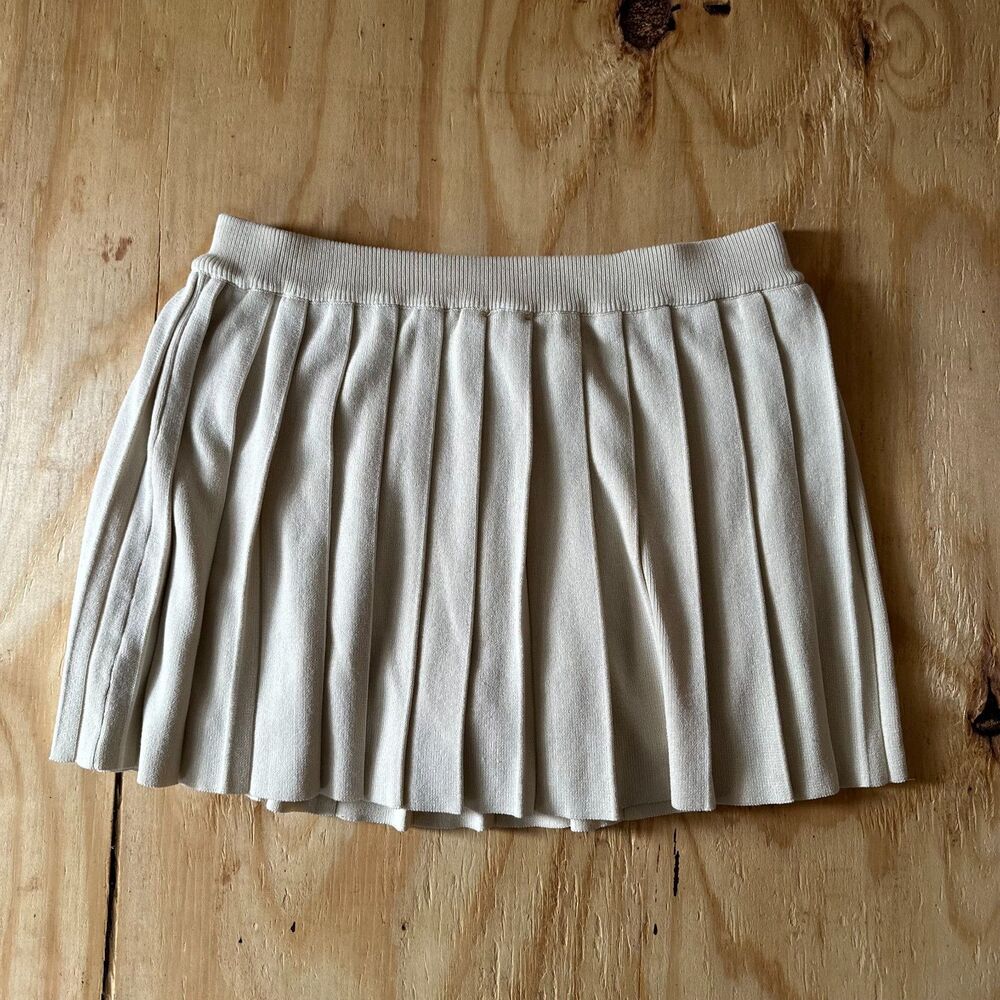 Daisy Cream Pleated Knit Mini Skort (Size XL)